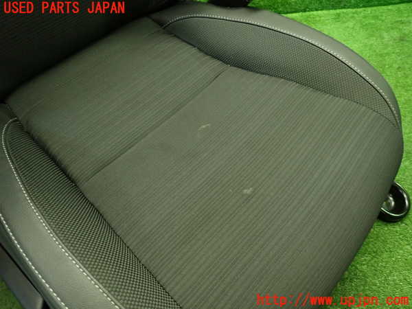 1UPJ-9240627035]WR-V(DG5)運転席シート 中古_3