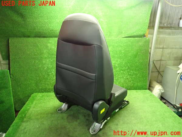 1UPJ-9240627065]WR-V(DG5)助手席シート 中古_2