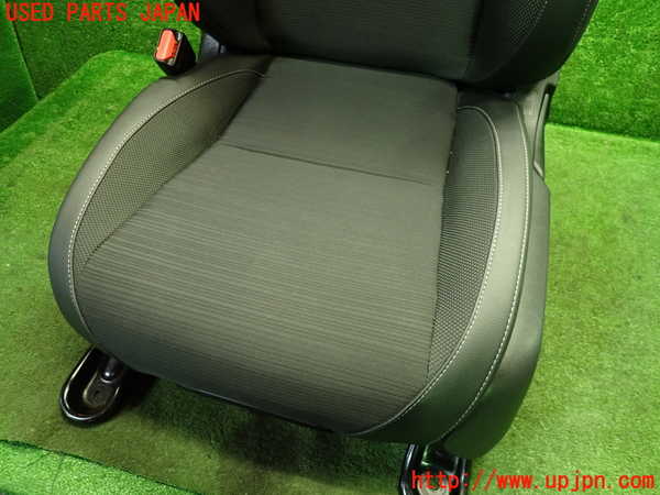 1UPJ-9240627065]WR-V(DG5)助手席シート 中古_3
