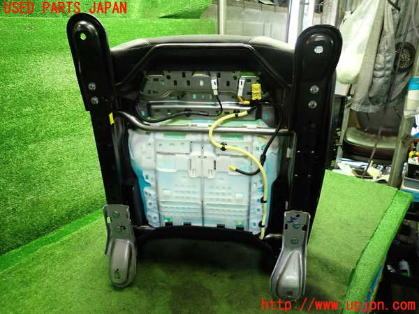 1UPJ-9240627065]WR-V(DG5)助手席シート 中古_5