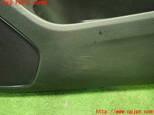 1UPJ-9240621234]WR-V(DG5)右前ドア内張り 中古_3