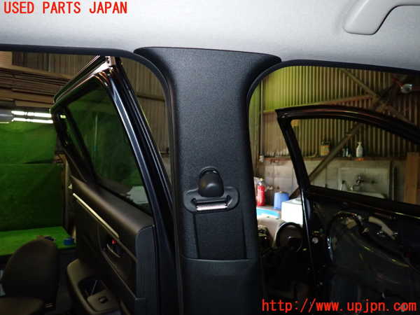 1UPJ-9240627670]WR-V(DG5)左センターピラートリム 中古_2