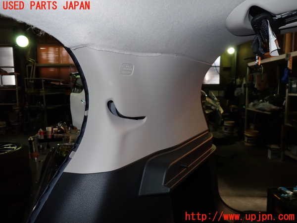 1UPJ-9240627675]WR-V(DG5)右リアピラートリム 中古_5