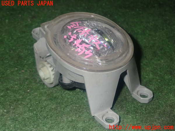 1UPJ-9240631182]カローラ ツーリング ハイブリッド(ZWE214W)左フォグ 中古_2