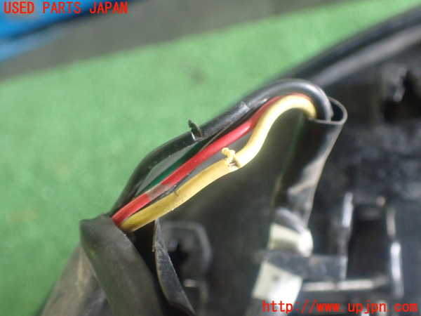 1UPJ-9240631536]カローラ ツーリング ハイブリッド(ZWE214W)左テールランプ 中古_3