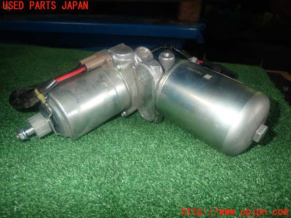 1UPJ-9240634055]カローラ ツーリング ハイブリッド(ZWE214W)ブレーキマスターバック 中古_3