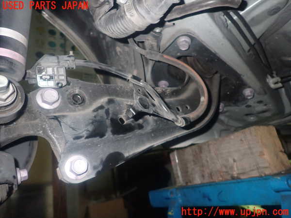 1UPJ-9240635330]カローラ ツーリング ハイブリッド(ZWE214W)左リアテンションロッド 中古_2