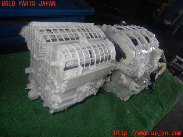 1UPJ-9240636081]カローラ ツーリング ハイブリッド(ZWE214W)エバポレーター1 中古_2