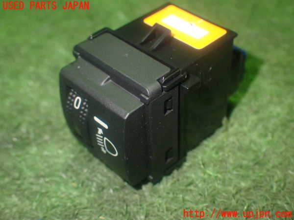 1UPJ-9240636309]カローラ ツーリング ハイブリッド(ZWE214W)スイッチ4 中古_2