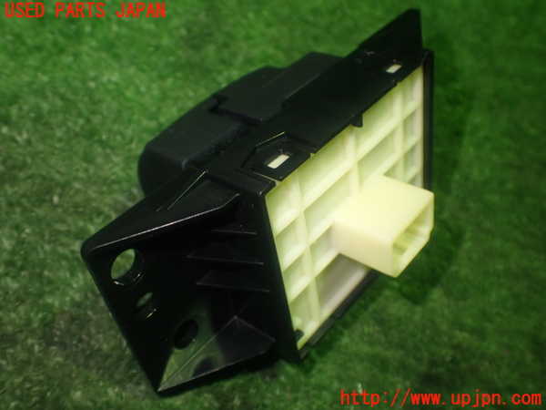 1UPJ-9240636313]カローラ ツーリング ハイブリッド(ZWE214W)スイッチ8 中古_3
