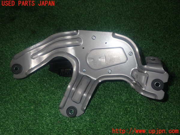 1UPJ-9240636775]カローラ ツーリング ハイブリッド(ZWE214W)リアワイパーモーター 中古_2