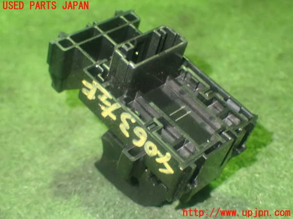 1UPJ-9240636245]カローラ ツーリング ハイブリッド(ZWE214W)左前パワーウィンドウスイッチ 中古_3