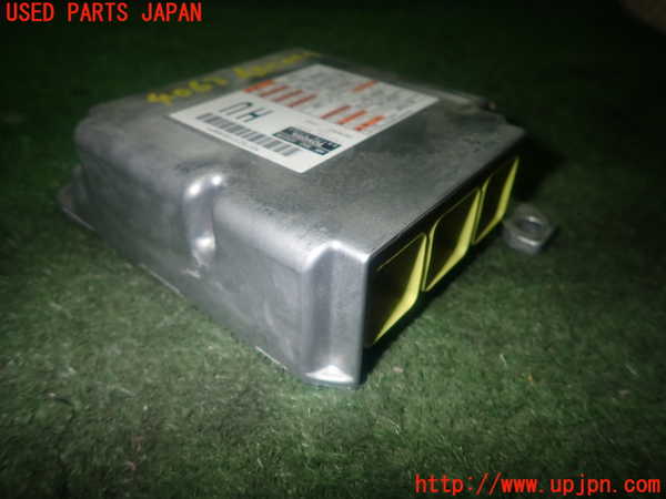 1UPJ-9240636145]カローラ ツーリング ハイブリッド(ZWE214W)エアバッグコンピューター 中古_2