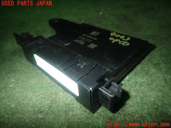 1UPJ-9240636146]カローラ ツーリング ハイブリッド(ZWE214W)コンピューター1 中古_2