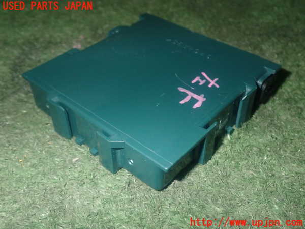 1UPJ-9240636154]カローラ ツーリング ハイブリッド(ZWE214W)コンピューター9 中古_3
