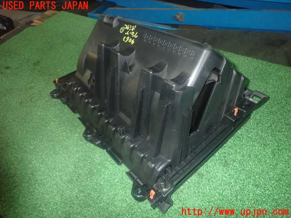 1UPJ-9240637516]カローラ ツーリング ハイブリッド(ZWE214W)グローブボックス1 中古_2