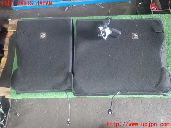1UPJ-9240637385]カローラ ツーリング ハイブリッド(ZWE214W)リアシート 中古_3