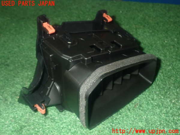 1UPJ-9240637526]カローラ ツーリング ハイブリッド(ZWE214W)エアコン吹き出し口1 (右) 中古_3