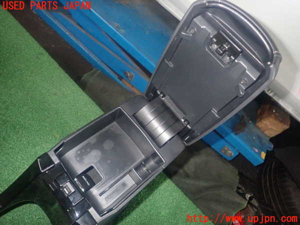 1UPJ-9240637540]カローラ ツーリング ハイブリッド(ZWE214W)センターコンソール 中古_4