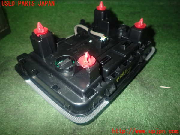 1UPJ-9240636411]カローラ ツーリング ハイブリッド(ZWE214W)ルームランプ1 (1列目真中) 中古_3