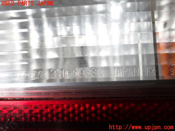 1UPJ-9240641530]ジムニー(JB64W)右テールランプ 中古_3