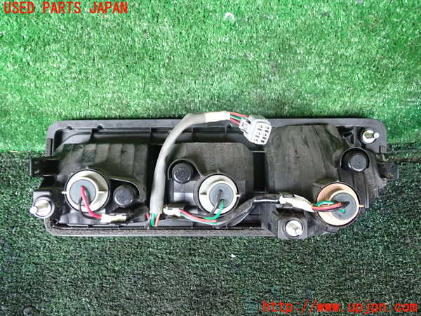 1UPJ-9240641536]ジムニー(JB64W)左テールランプ 中古_2
