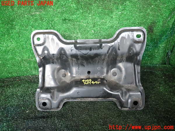 1UPJ-9240641700]ジムニー(JB64W)スペアタイヤキャリア 中古_2