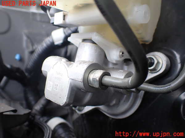 1UPJ-9240644050]ジムニー(JB64W)ブレーキマスターシリンダー 中古_3