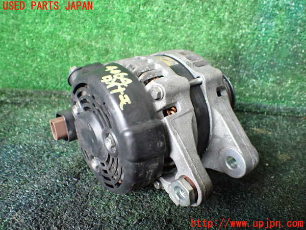 1UPJ-9240646015]ジムニー(JB64W)オルタネーター(ダイナモ) 中古_2