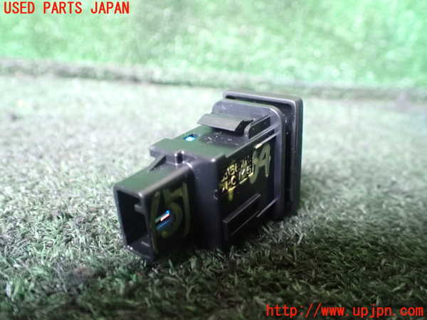 1UPJ-9240646310]ジムニー(JB64W)スイッチ5 中古_2