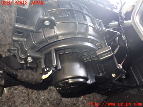 1UPJ-9240646095]ジムニー(JB64W)ブロアファン(ブロアーファン) 中古_2