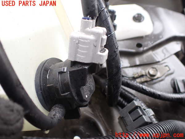 1UPJ-9240646791]ジムニー(JB64W)ウォッシャータンク1 中古_2