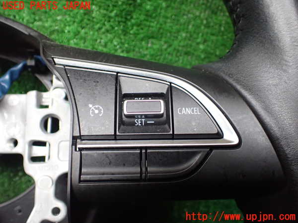 1UPJ-9240647855]ジムニー(JB64W)ステアリングホイール 中古_2
