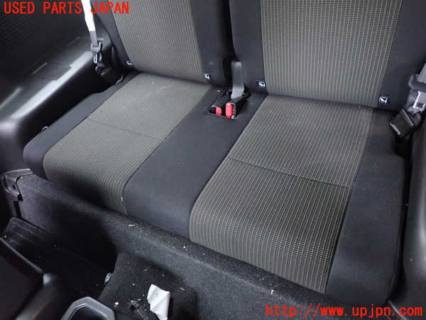 1UPJ-9240647385]ジムニー(JB64W)リアシート 中古_3