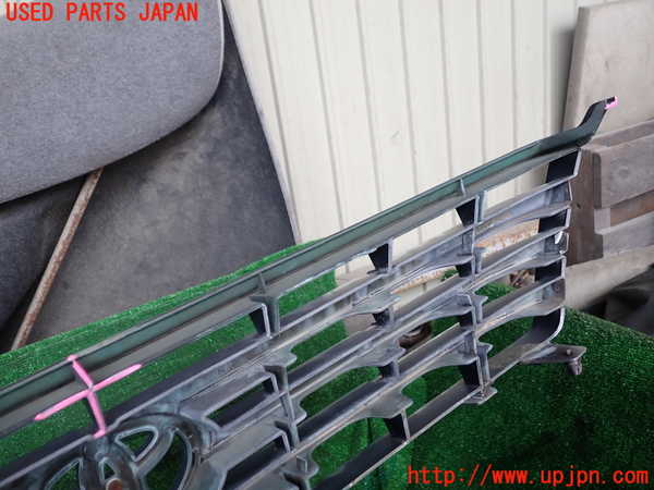 1UPJ-9240651050]ランクルプラド(RZJ95W)ラジエターグリル 中古_4