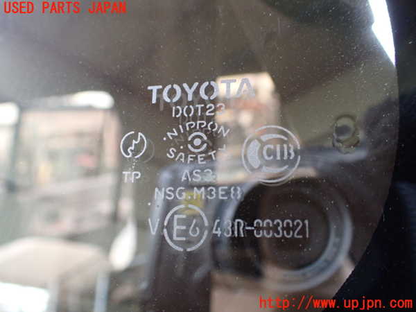 1UPJ-9240651382]ランクルプラド(RZJ95W)左クォーターガラス 43R-003021 中古_3