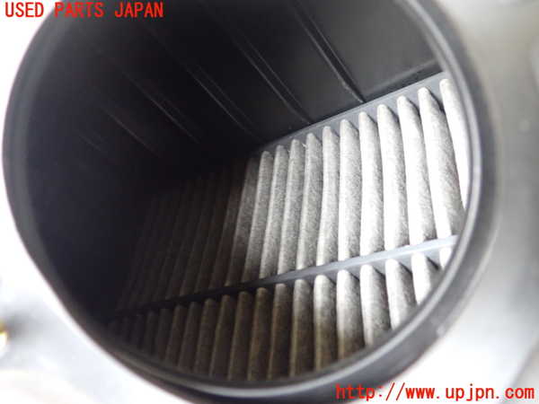 1UPJ-9240652560]ランクルプラド(RZJ95W)エアクリーナーボックス 中古_3