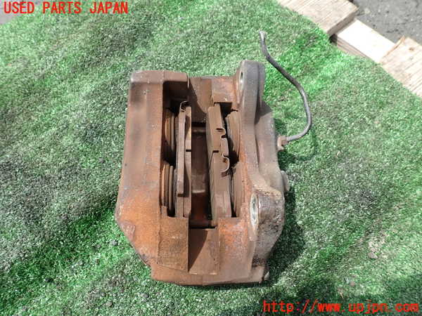 1UPJ-9240654085]ランクルプラド(RZJ95W)左フロントキャリパー 中古_2