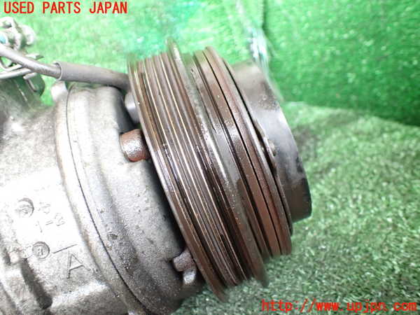 1UPJ-9240656025]ランクルプラド(RZJ95W)エアコンコンプレッサー 中古_3