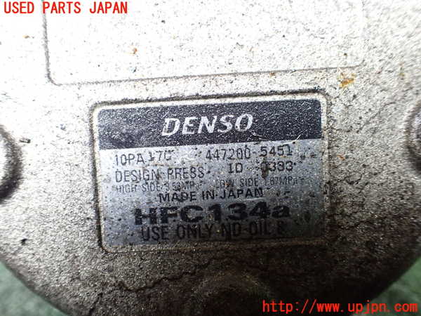 1UPJ-9240656025]ランクルプラド(RZJ95W)エアコンコンプレッサー 中古_4