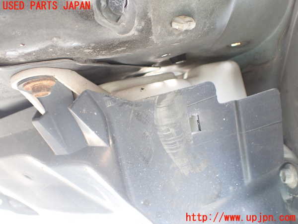 1UPJ-9240656791]ランクルプラド(RZJ95W)ウォッシャータンク1 中古_3