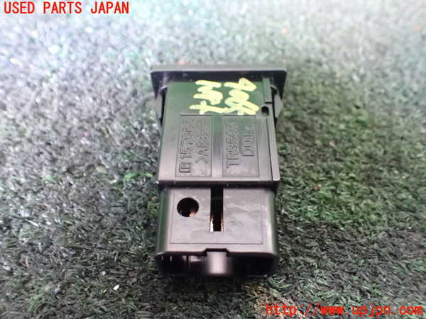 1UPJ-9240656290]ランクルプラド(RZJ95W)ハザードスイッチ 中古_2