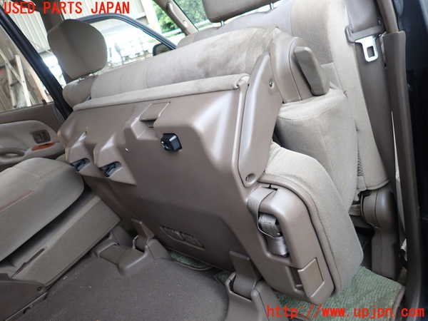 1UPJ-9240657145]ランクルプラド(RZJ95W)右2列目シート 中古_5