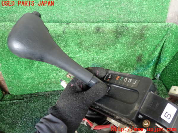 1UPJ-9240657555]ランクルプラド(RZJ95W)ATシフトレバー 中古_2
