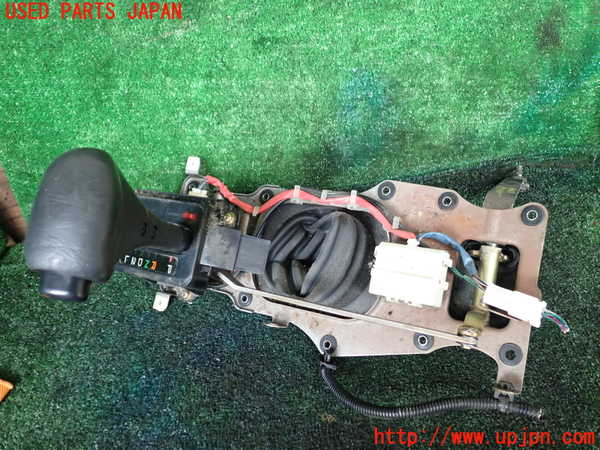 1UPJ-9240657555]ランクルプラド(RZJ95W)ATシフトレバー 中古_3