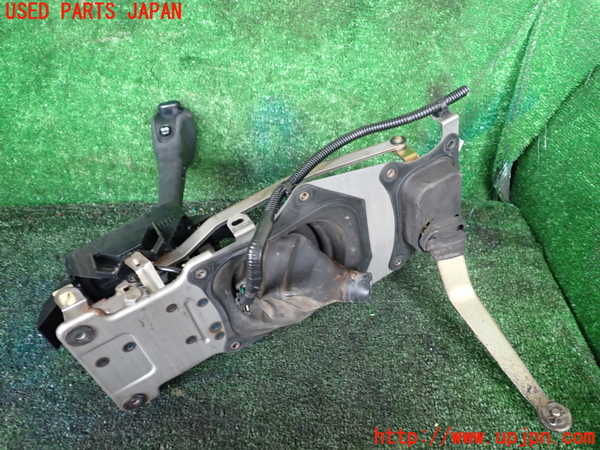 1UPJ-9240657555]ランクルプラド(RZJ95W)ATシフトレバー 中古_4