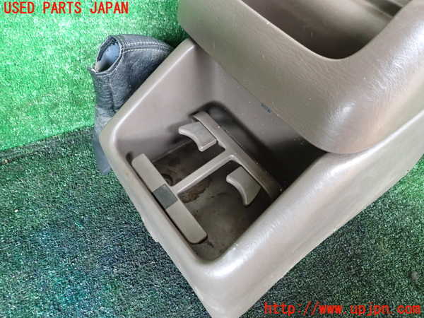 1UPJ-9240657540]ランクルプラド(RZJ95W)センターコンソール 中古_3