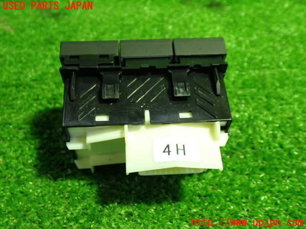 1UPJ-9240666306]ロッキー(ROCKY) ハイブリッド(A202S)スイッチ1 (プリクラッシュ ソナー S-PDL VSC OFF ) 中古_2