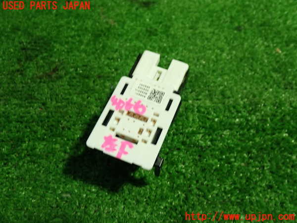 1UPJ-9240666245]ロッキー(ROCKY) ハイブリッド(A202S)左前パワーウィンドウスイッチ 中古_3