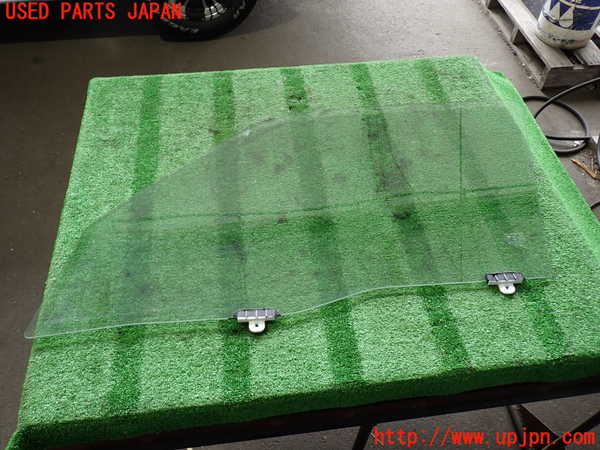 2UPJ-9240671238]ハイエースバン200系(GDH201V)右前ドアガラス 中古 AGC M2H3 43R-00033_3